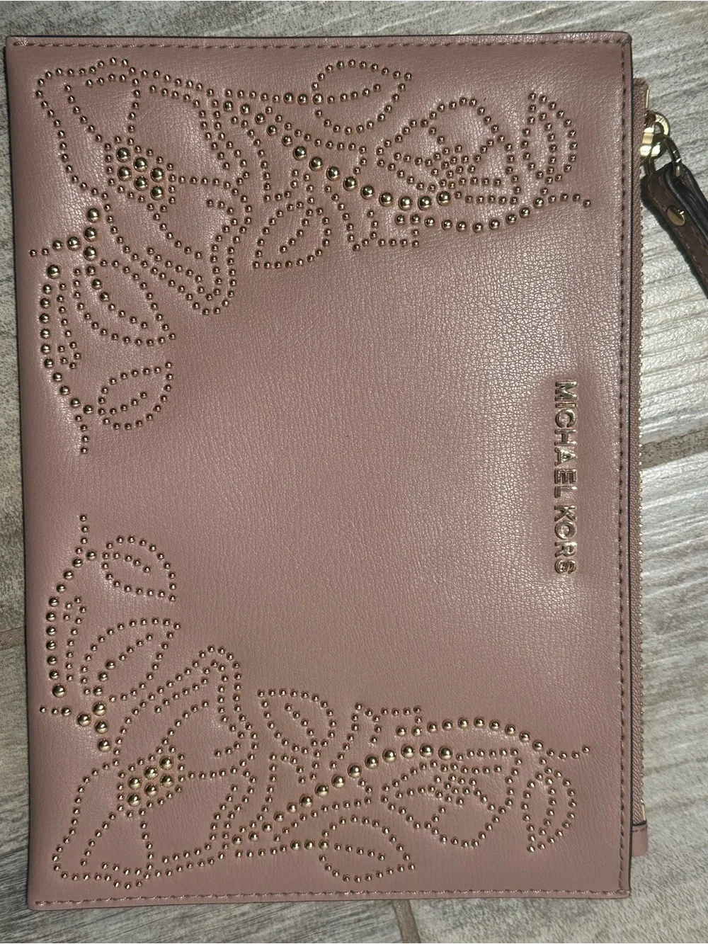 Michael Kors Dusty Rose Studded Leather Clutch⚜️